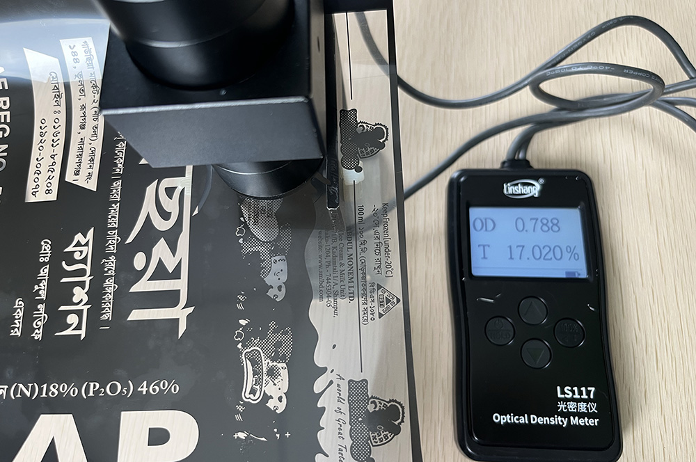 LS117 optical density tester detects film