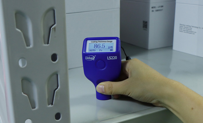 LS220H Coating Thickness Gauge tests the coatings on shelves