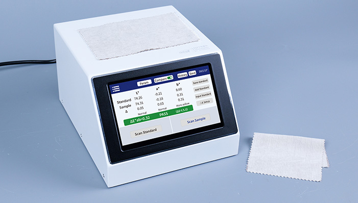 Spectrocolorimeter Measuring Fabrics