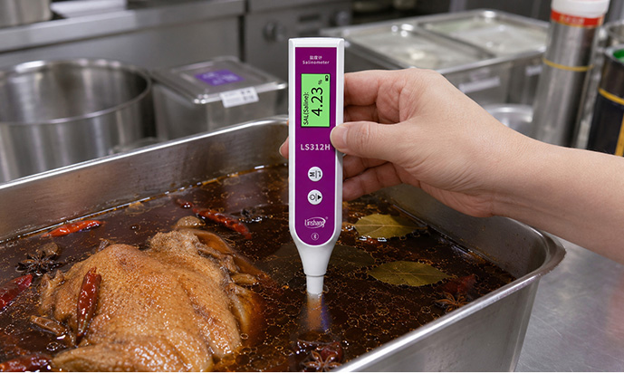 Catering brine salinity detection