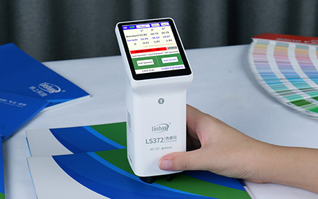 LS372 Broşür Renk Farkı Ölçümü