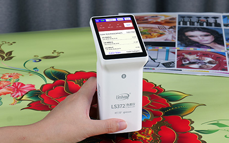 LS372 Afiş Renk Ölçümü