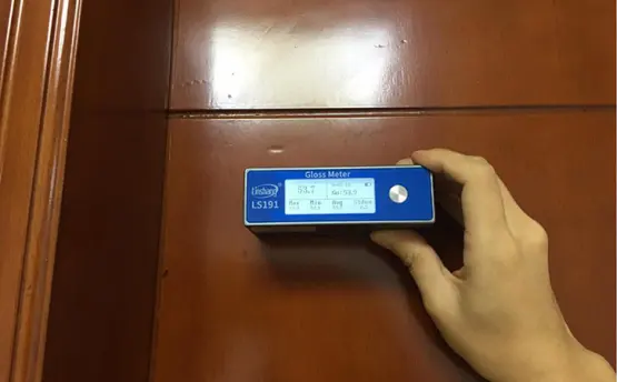 Measure Wood Paint Gloss by Paint Gloss Meter