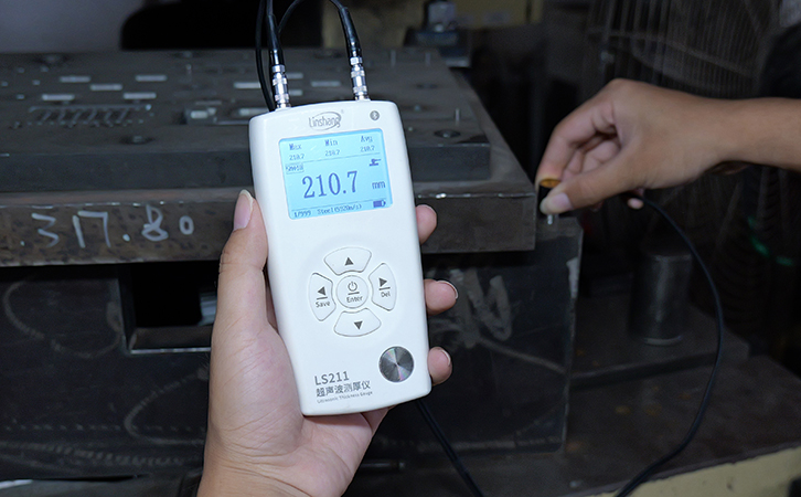 LS211 tests large thickness steel