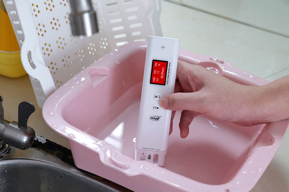 LS311 Water Quality Tester measuring tap water