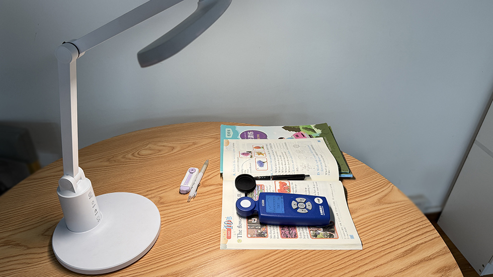 LS330 test table lamp