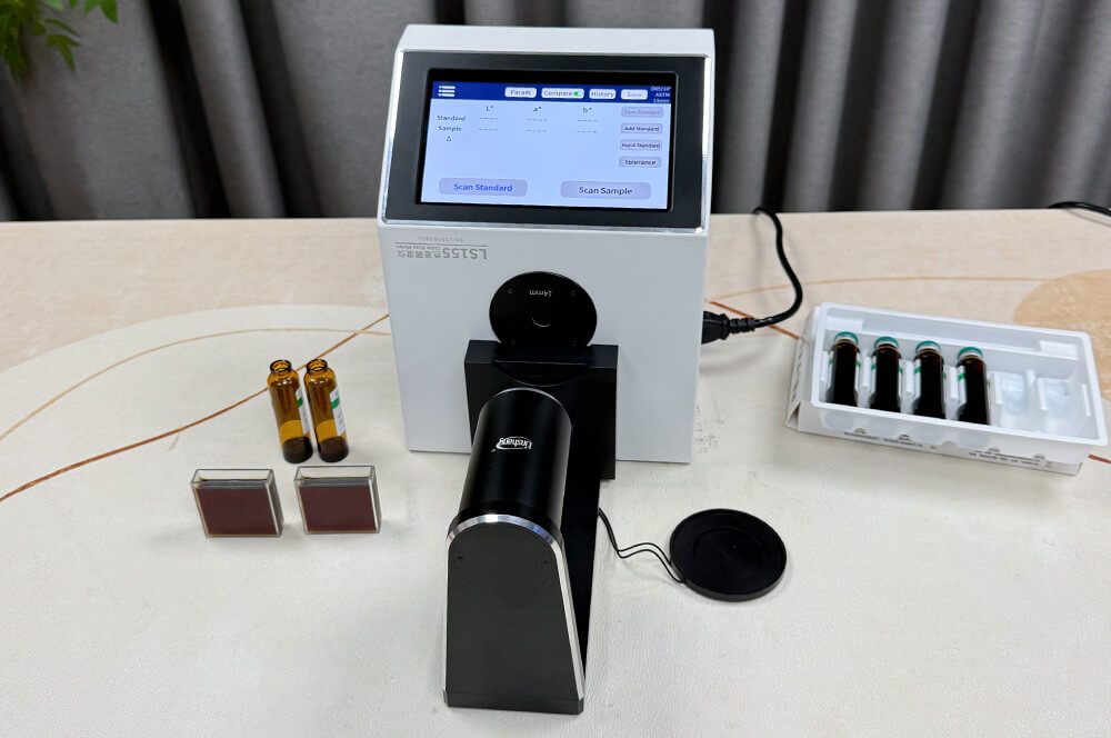 Place Linshang LS155 liquid colorimeter horizontally Place Linshang LS155 liquid colorimeter horizontally