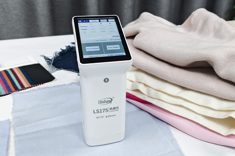 Application of colorimeter in the textile industry
