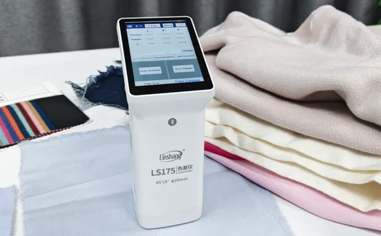 Colorimeters for Accurate Fabric Color Measurement