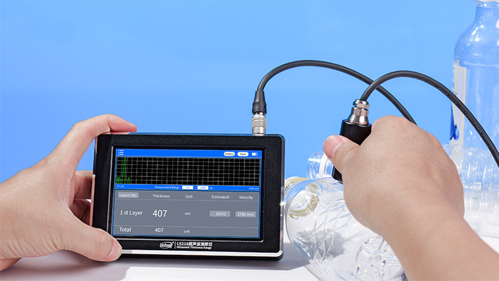 Ultrasonic Thickness Gauge Testing Plastic Bottle Walls Ultrasonic Thickness Gauge Testing Plastic Bottle Walls
