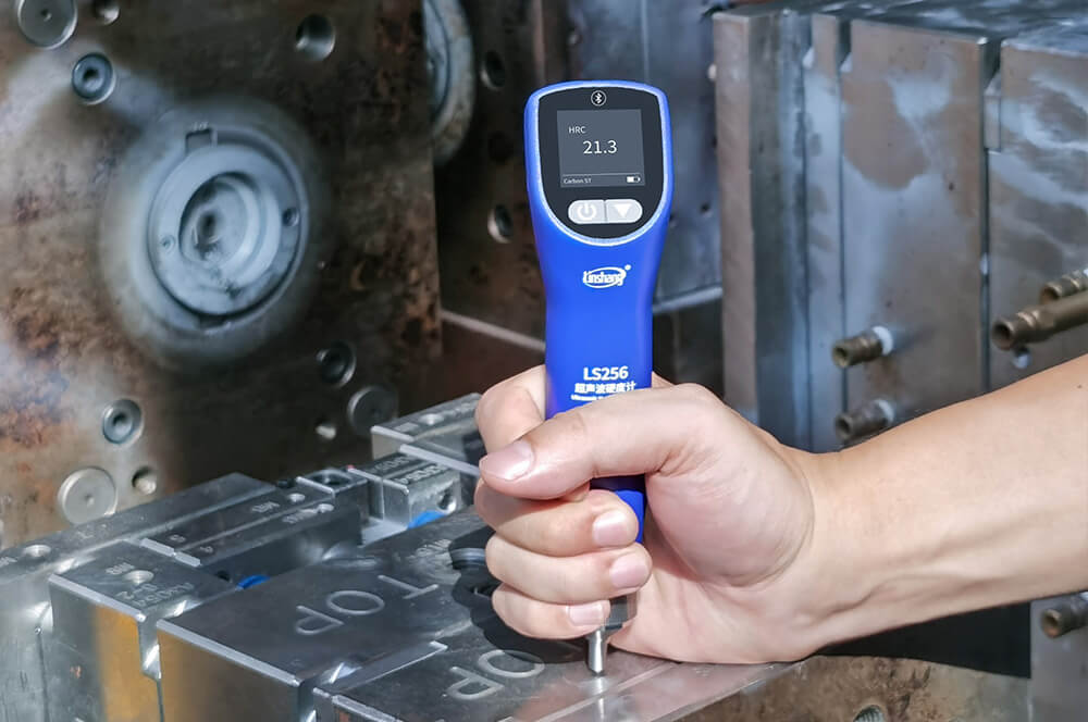 On-site steel measurement with LS256 ultrasonic hardness tester
