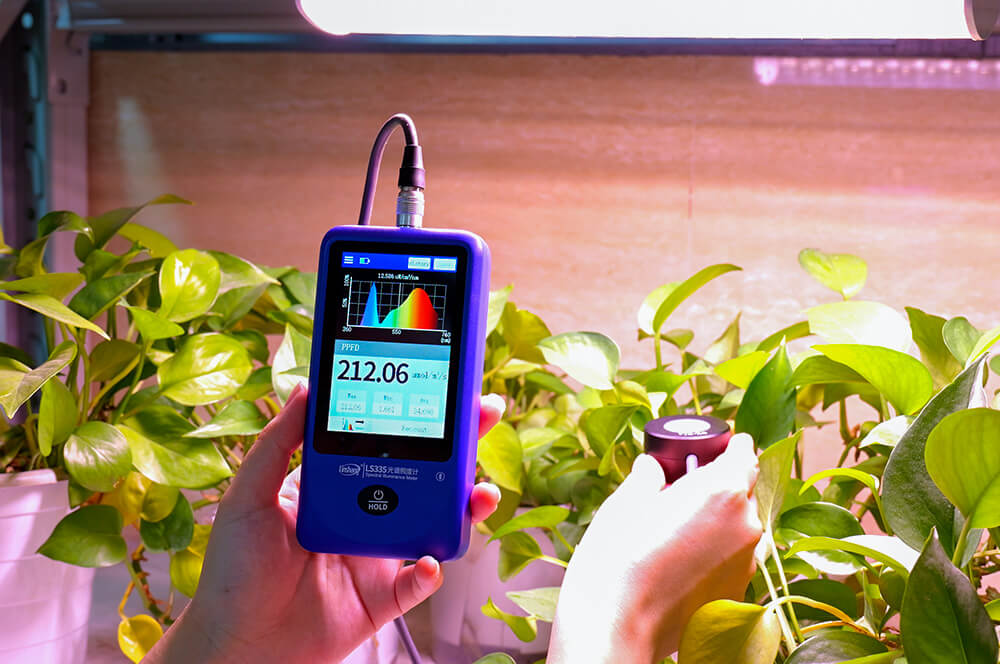 LS335 Spectral Illuminance Meter Measures Plant Grow Light Illuminance