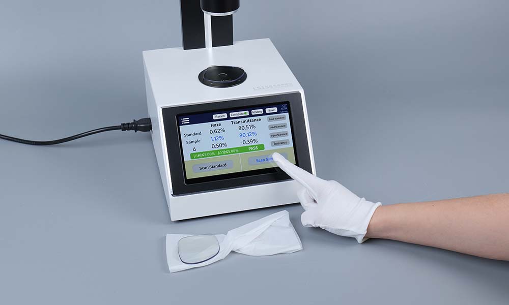 Haze transmittance comparison measurement